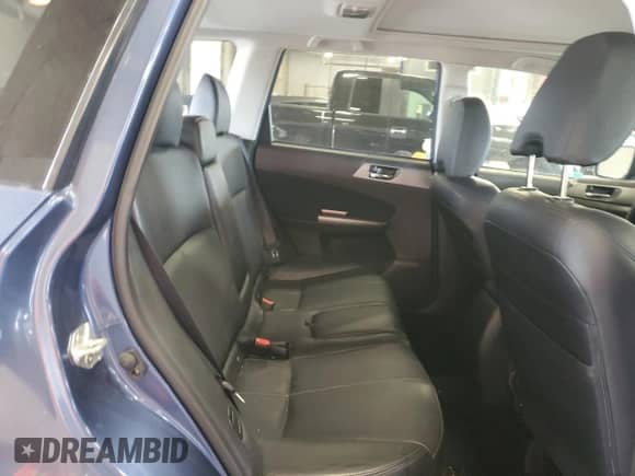 2012 Subaru Forester X Limited z VIN JF2SHBEC4CH436731, wystawiony jako Copart lot #70088495 z przebiegiem 78 416 mil mil oraz Szkoda całkowita • Salvage title. Historia ofert i sprzedaży dostępna na DreamBid. Obrazek 11.