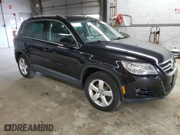 2010 Volkswagen Tiguan S с VIN WVGAV7AX7AW523360, выставлен на аукционе Copart как лот 65337255 с пробегом 88 241 миль миль и Чистый • Clean title. История ставок и продаж доступна на DreamBid. Изображение 4.