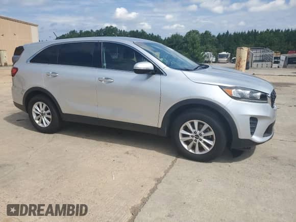 2019 Kia Sorento L with VIN 5XYPG4A3XKG508774, listed as a Copart auction lot 71986685 with 86,014 mi miles and Salvage title. Bid and sale history available at DreamBid. Image 4.