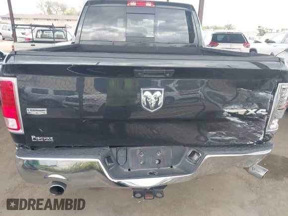 2017 Ram 1500 Laramie z VIN 1C6RR7NT0HS661236, wystawiony jako IAAI lot #41782370 z przebiegiem 110 870 mil mil oraz . Historia ofert i sprzedaży dostępna na DreamBid. Obrazek 6.