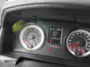 2017 Ram 1500 Express z VIN 1C6RR6KT6HS547823, wystawiony jako IAAI lot #42717862 z przebiegiem 220 236 mil mil oraz . Historia ofert i sprzedaży dostępna na DreamBid. Obrazek 7.