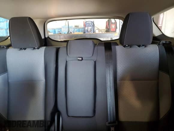 2018 Ford Escape SE z VIN 1FMCU9GD9JUC85138, wystawiony jako Copart lot #90274065 z przebiegiem 107 143 mil mil oraz Czysty tytuł • Clean title. Historia ofert i sprzedaży dostępna na DreamBid. Obrazek 10.