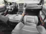 2015 Chevrolet Suburban LTZ z VIN 1GNSKKKC7FR254340, wystawiony jako Copart lot #82104195 z przebiegiem 152 947 mil mil oraz Szkoda całkowita • Salvage title. Historia ofert i sprzedaży dostępna na DreamBid. Obrazek 8.