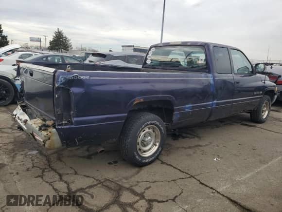 1998 Dodge 1500 with VIN 3B7HC12Y3WG189752, listed as a Copart auction lot 46402395 with 142,629 mi miles and Salvage title. Bid and sale history available at DreamBid. Image 3.