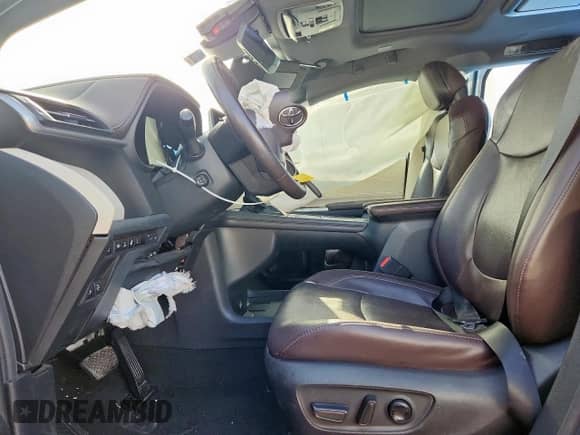 2022 Toyota Sienna Platinum с VIN 5TDERKEC4NS092955, выставлен на аукционе Copart как лот 65830435 с пробегом 222 099 миль миль и Списание • Salvage title. История ставок и продаж доступна на DreamBid. Изображение 7.