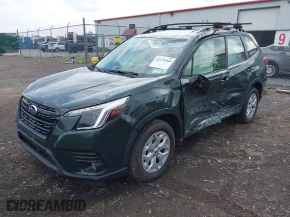 2022 Subaru Forester z VIN JF2SKACC9NH446107, wystawiony jako IAAI lot #42579560 z przebiegiem 38 405 mil mil oraz . Historia ofert i sprzedaży dostępna na DreamBid. Obrazek 2.