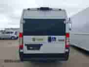 2020 Ram ProMaster z VIN 3C6URVUG1LE113972, wystawiony jako IAAI lot #42729990 z przebiegiem 45 177 mil mil oraz . Historia ofert i sprzedaży dostępna na DreamBid. Obrazek 16.