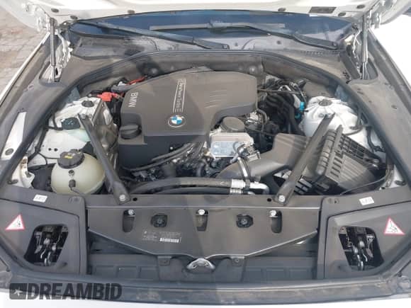 2015 BMW 5 Series 528i с VIN WBA5A5C58FD523420, выставлен на аукционе IAAI как лот 43172929 с пробегом 68 284 миль миль и . История ставок и продаж доступна на DreamBid. Изображение 10.