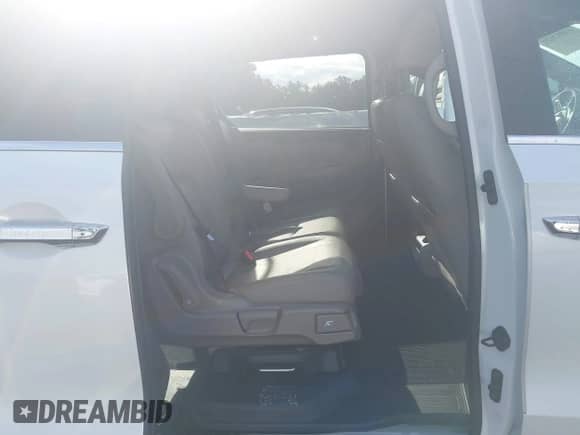 2020 Honda Odyssey EX-L с VIN 5FNRL6H78LB062920, выставлен на аукционе IAAI как лот 43082027 с пробегом 41 478 миль миль и . История ставок и продаж доступна на DreamBid. Изображение 8.