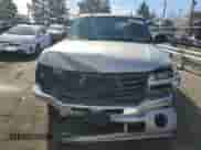 2004 GMC Sierra 1500 SLT with VIN 2GTEK13TX41356574, listed as a Copart auction lot 81002774 with 235,272 mi miles and Salvage title. Bid and sale history available at DreamBid. Image 5.