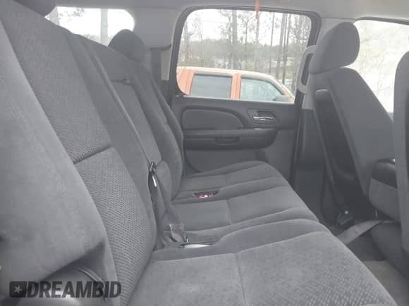 2007 Chevrolet Suburban LT с VIN 3GNFC16027G286929, выставлен на аукционе IAAI как лот 41648787 с пробегом 219 212 миль миль и . История ставок и продаж доступна на DreamBid. Изображение 8.