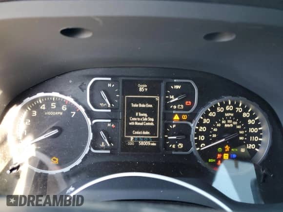 2021 Toyota Tundra SR5 z VIN 5TFDY5F14MX977792, wystawiony jako Copart lot #85785445 z przebiegiem 58 009 mil mil oraz Szkoda całkowita • Salvage title. Historia ofert i sprzedaży dostępna na DreamBid. Obrazek 9.