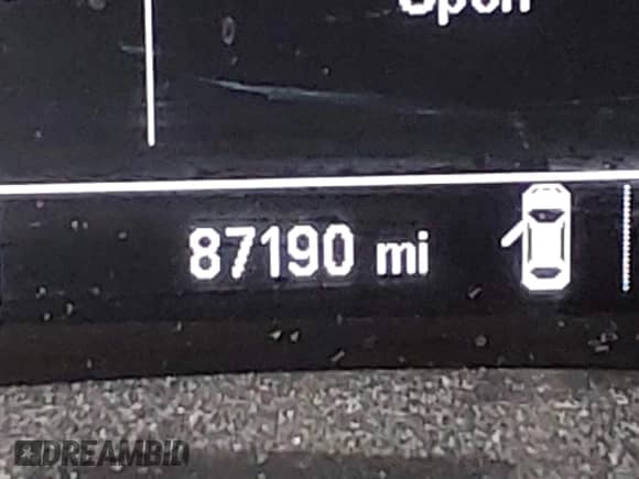 2018 Chevrolet Equinox LT с VIN 2GNAXSEVXJ6103670, выставлен на аукционе IAAI как лот 43482527 с пробегом 87 190 миль миль и . История ставок и продаж доступна на DreamBid. Изображение 16.