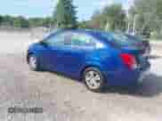 2013 Chevrolet Sonic LT z VIN 1G1JC5SH1D4125351, wystawiony jako IAAI lot #43168362 z przebiegiem 187 157 mil mil oraz . Historia ofert i sprzedaży dostępna na DreamBid. Obrazek 3.
