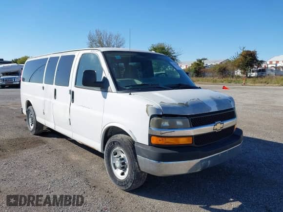 2012 Chevrolet Express Passenger 1LT с VIN 1GAZG1FG3C1130603, выставлен на аукционе IAAI как лот 43301310 с пробегом Не указан миль и . История ставок и продаж доступна на DreamBid. Изображение 1.