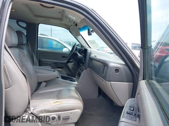 2006 Chevrolet Avalanche Z66 с VIN 3GNEC12Z96G139036, выставлен на аукционе IAAI как лот 42361734 с пробегом 236 732 миль миль и . История ставок и продаж доступна на DreamBid. Изображение 5.