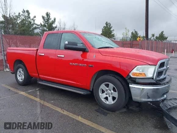 2011 Ram 1500 Big Horn z VIN 1D7RB1GT7BS569920, wystawiony jako IAAI lot #41755623 z przebiegiem 74 547 mil mil oraz . Historia ofert i sprzedaży dostępna na DreamBid. Obrazek 1.