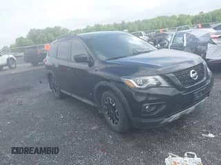 2020 Nissan Pathfinder SL z VIN 5N1DR2CM4LC644617, wystawiony jako IAAI lot #42370090 z przebiegiem Nie podano mil oraz . Historia ofert i sprzedaży dostępna na DreamBid. Obrazek 1.