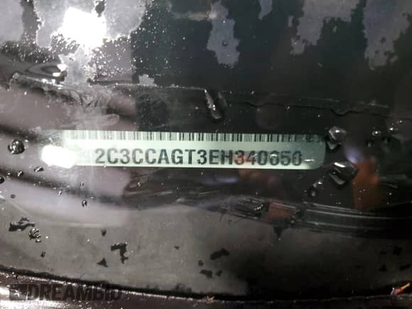 2014 Chrysler 300 S with VIN 2C3CCAGT3EH340650, listed as a Copart auction lot 60697755 with 105,178 mi miles and Salvage title. Bid and sale history available at DreamBid. Image 12.