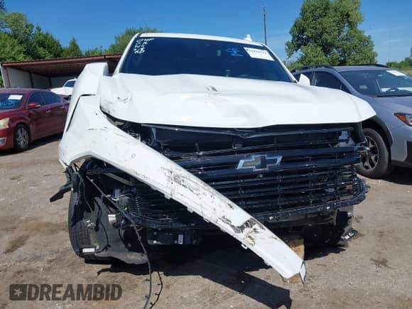 2023 Chevrolet Suburban RST с VIN 1GNSKEKD6PR559999, выставлен на аукционе IAAI как лот 42820521 с пробегом 24 075 миль миль и . История ставок и продаж доступна на DreamBid. Изображение 13.