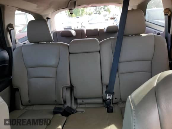 2020 Honda Pilot EX-L z VIN 5FNYF6H59LB006258, wystawiony jako Copart lot #84302215 z przebiegiem 37 403 mil mil oraz Czysty tytuł • Clean title. Historia ofert i sprzedaży dostępna na DreamBid. Obrazek 10.