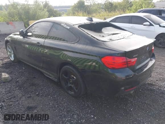 2015 BMW 4 Series 435i xDrive с VIN WBA3R5C58FK189577, выставлен на аукционе IAAI как лот 43152188 с пробегом 72 096 миль миль и . История ставок и продаж доступна на DreamBid. Изображение 3.