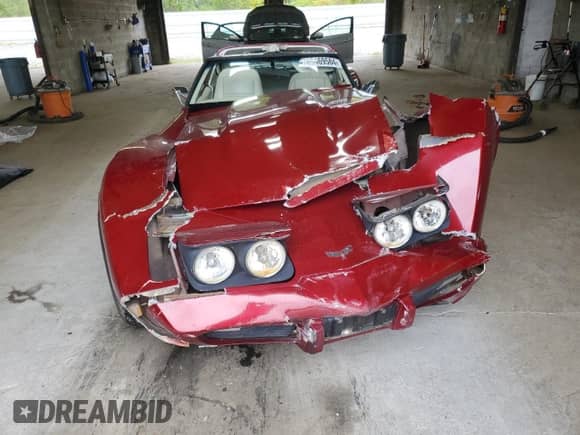 1977 Chevrolet Corvette z VIN 1Z37X7S438954, wystawiony jako Copart lot #69469584 z przebiegiem 6 678 mil mil oraz Czysty tytuł • Clean title. Historia ofert i sprzedaży dostępna na DreamBid. Obrazek 5.