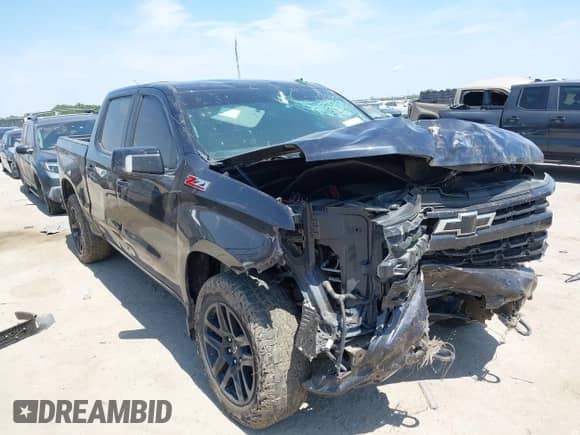 2024 Chevrolet Silverado 1500 RST with VIN 1GCUDEED8RZ166452, listed as a IAAI auction lot 43095521 with 50,889 mi miles and . Bid and sale history available at DreamBid. Image 1.