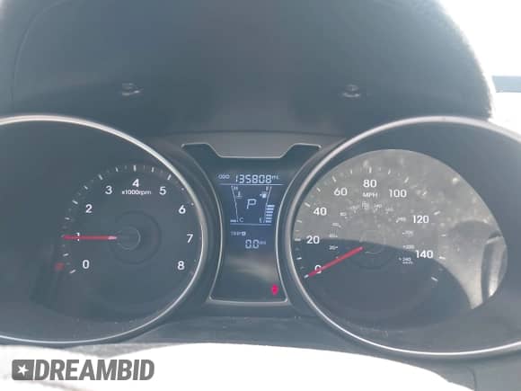 2013 Hyundai Veloster w/Black Int z VIN KMHTC6AD2DU108431, wystawiony jako IAAI lot #43187374 z przebiegiem 135 808 mil mil oraz . Historia ofert i sprzedaży dostępna na DreamBid. Obrazek 7.