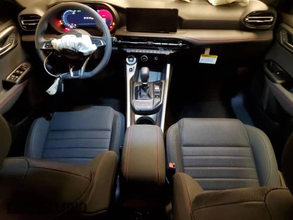 2024 Dodge Hornet GT z VIN ZACNDFAN8R3A12838, wystawiony jako Copart lot #60701004 z przebiegiem 3 854 mil mil oraz Szkoda całkowita • Salvage title. Historia ofert i sprzedaży dostępna na DreamBid. Obrazek 8.