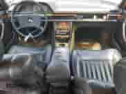 1982 Mercedes-Benz 380 с VIN WDBCA33A2CB029426, выставлен на аукционе Copart как лот 56716845 с пробегом 80 627 миль миль и Чистый • Clean title. История ставок и продаж доступна на DreamBid. Изображение 8.