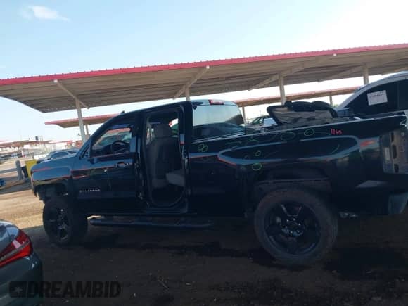2015 Chevrolet Silverado 1500 Work Truck with VIN 1GCRCPEH5FZ427510, listed as a IAAI auction lot 43035488 with 205,034 mi miles and . Bid and sale history available at DreamBid. Image 6.