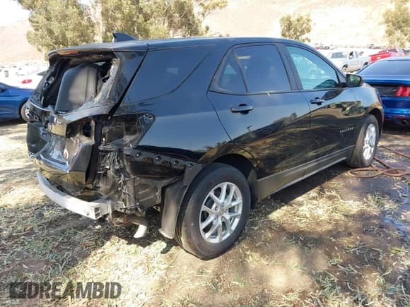 2024 Chevrolet Equinox LS с VIN 3GNAXHEG0RL329891, выставлен на аукционе IAAI как лот 42728377 с пробегом 15 911 миль миль и . История ставок и продаж доступна на DreamBid. Изображение 4.