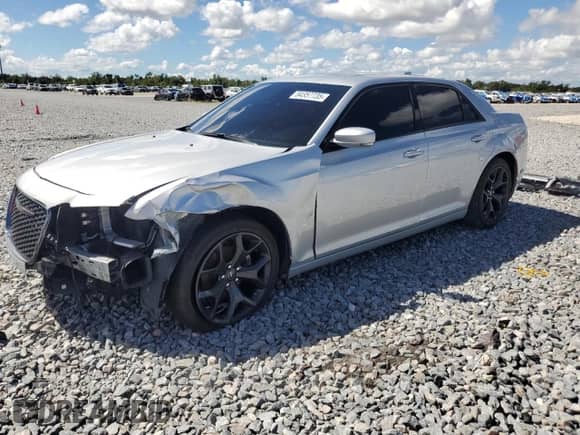 2022 Chrysler 300 S с VIN 2C3CCABG1NH167544, выставлен на аукционе Copart как лот 84357735 с пробегом 78 338 миль миль и На запчасти • Non repairable. История ставок и продаж доступна на DreamBid. Изображение 1.