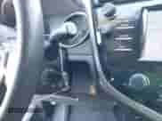 2019 Toyota Camry SE z VIN 4T1B11HK5KU750793, wystawiony jako IAAI lot #43209555 z przebiegiem 144 832 mil mil oraz . Historia ofert i sprzedaży dostępna na DreamBid. Obrazek 6.