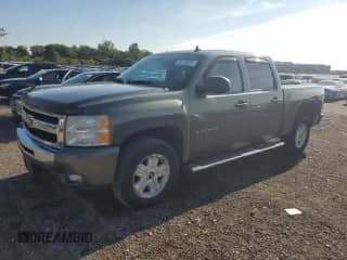 2011 Chevrolet Silverado 1500 LT z VIN 3GCPKSE39BG309519, wystawiony jako Copart lot #82135025 z przebiegiem 230 196 mil mil oraz Czysty tytuł • Clean title. Historia ofert i sprzedaży dostępna na DreamBid. Obrazek 1.