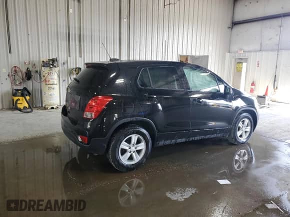 2020 Chevrolet Trax LS с VIN KL7CJKSB6LB318229, выставлен на аукционе Copart как лот 81693785 с пробегом 38 361 миль миль и Списание • Salvage title. История ставок и продаж доступна на DreamBid. Изображение 3.