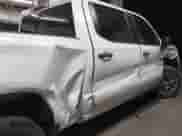 2023 Chevrolet Silverado 1500 Work Truck z VIN 3GCPDAEK1PG342517, wystawiony jako IAAI lot #43400581 z przebiegiem 20 361 mil mil oraz . Historia ofert i sprzedaży dostępna na DreamBid. Obrazek 6.