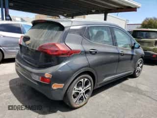 2020 Chevrolet Bolt EV Premier z VIN 1G1FZ6S00L4117034, wystawiony jako Copart lot #60944383 z przebiegiem 4 317 mil mil oraz . Historia ofert i sprzedaży dostępna na DreamBid. Obrazek 3.
