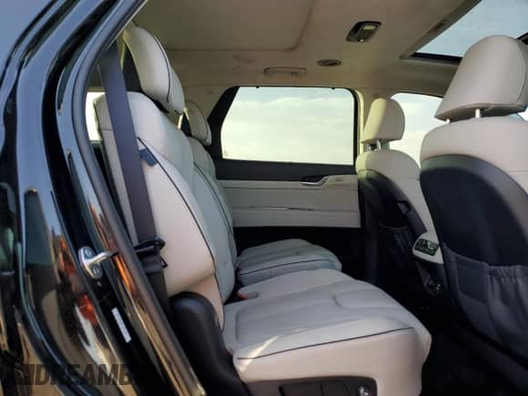 2024 Hyundai Palisade Calligraphy z VIN KM8R74GEXRU761969, wystawiony jako Copart lot #41876915 z przebiegiem 5 796 mil mil oraz Szkoda całkowita • Salvage title. Historia ofert i sprzedaży dostępna na DreamBid. Obrazek 11.