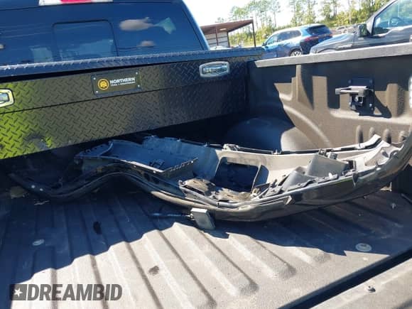 2020 Ford F-150 XL z VIN 1FTEW1E47LFB42952, wystawiony jako IAAI lot #43435823 z przebiegiem 71 445 mil mil oraz . Historia ofert i sprzedaży dostępna na DreamBid. Obrazek 12.