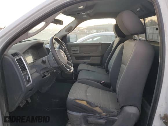 2011 Ram 1500 ST z VIN 3D7JB1EP6BG518516, wystawiony jako Copart lot #79081864 z przebiegiem 114 392 mil mil oraz Czysty tytuł • Clean title. Historia ofert i sprzedaży dostępna na DreamBid. Obrazek 7.