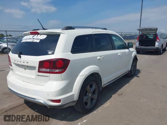 2015 Dodge Journey Crossroad с VIN 3C4PDDGG0FT554907, выставлен на аукционе IAAI как лот 43120215 с пробегом 182 093 миль миль и . История ставок и продаж доступна на DreamBid. Изображение 4.