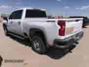 2020 Chevrolet Silverado 2500HD Work Truck z VIN 1GC1YLE74LF196238, wystawiony jako IAAI lot #42032508 z przebiegiem 128 921 mil mil oraz . Historia ofert i sprzedaży dostępna na DreamBid. Obrazek 3.