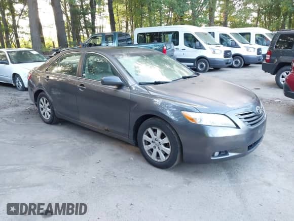 2007 Toyota Camry CE z VIN JTNBE46KX73073911, wystawiony jako IAAI lot #43242639 z przebiegiem 306 536 mil mil oraz . Historia ofert i sprzedaży dostępna na DreamBid. Obrazek 1.