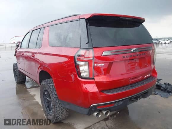 2022 Chevrolet Suburban RST с VIN 1GNSKEKL3NR125317, выставлен на аукционе IAAI как лот 41902663 с пробегом 35 274 миль миль и . История ставок и продаж доступна на DreamBid. Изображение 3.