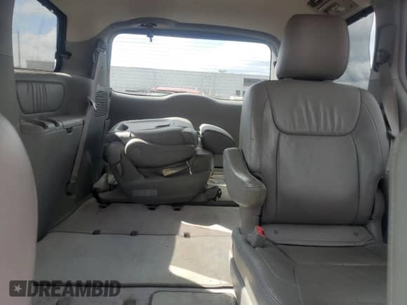 2009 Toyota Sienna XLE с VIN 5TDZK22C39S252050, выставлен на аукционе Copart как лот 81192095 с пробегом 137 814 миль миль и Списание • Salvage title. История ставок и продаж доступна на DreamBid. Изображение 10.
