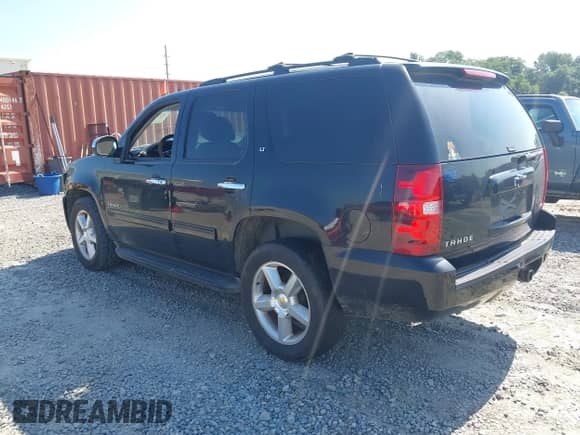 2011 Chevrolet Tahoe LT с VIN 1GNSCBE07BR130092, выставлен на аукционе IAAI как лот 42731523 с пробегом 221 296 миль миль и . История ставок и продаж доступна на DreamBid. Изображение 3.