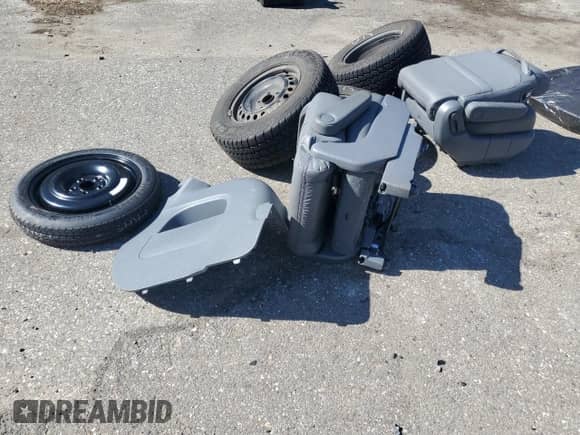 2007 Honda Odyssey EX-L с VIN 5FNRL38747B439232, выставлен на аукционе Copart как лот 81683965 с пробегом 211 602 миль миль и Списание • Salvage title. История ставок и продаж доступна на DreamBid. Изображение 13.