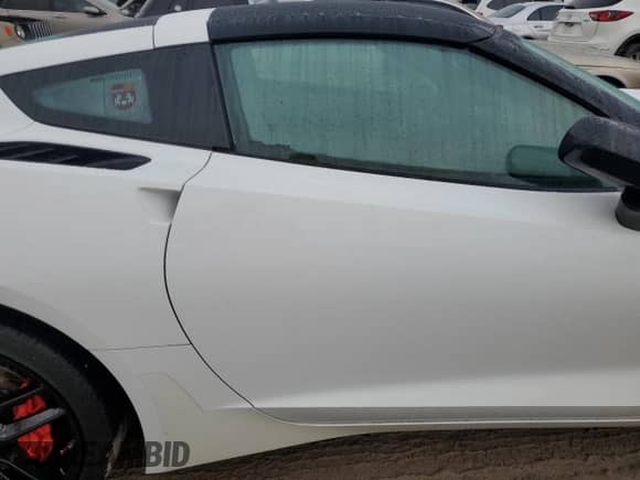 2014 Chevrolet Corvette Z51 3LT z VIN 1G1YM2D76E5119376, wystawiony jako Copart lot #75007724 z przebiegiem Nie podano mil oraz Nie do naprawy • Non repairable. Historia ofert i sprzedaży dostępna na DreamBid. Obrazek 10.